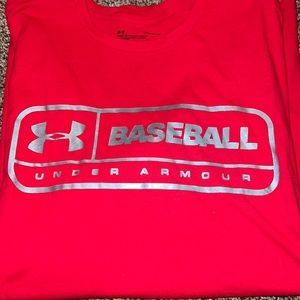 Under Armour T-shirt